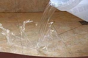 巴楚漏水维修 免砸砖防水材料该如何施工